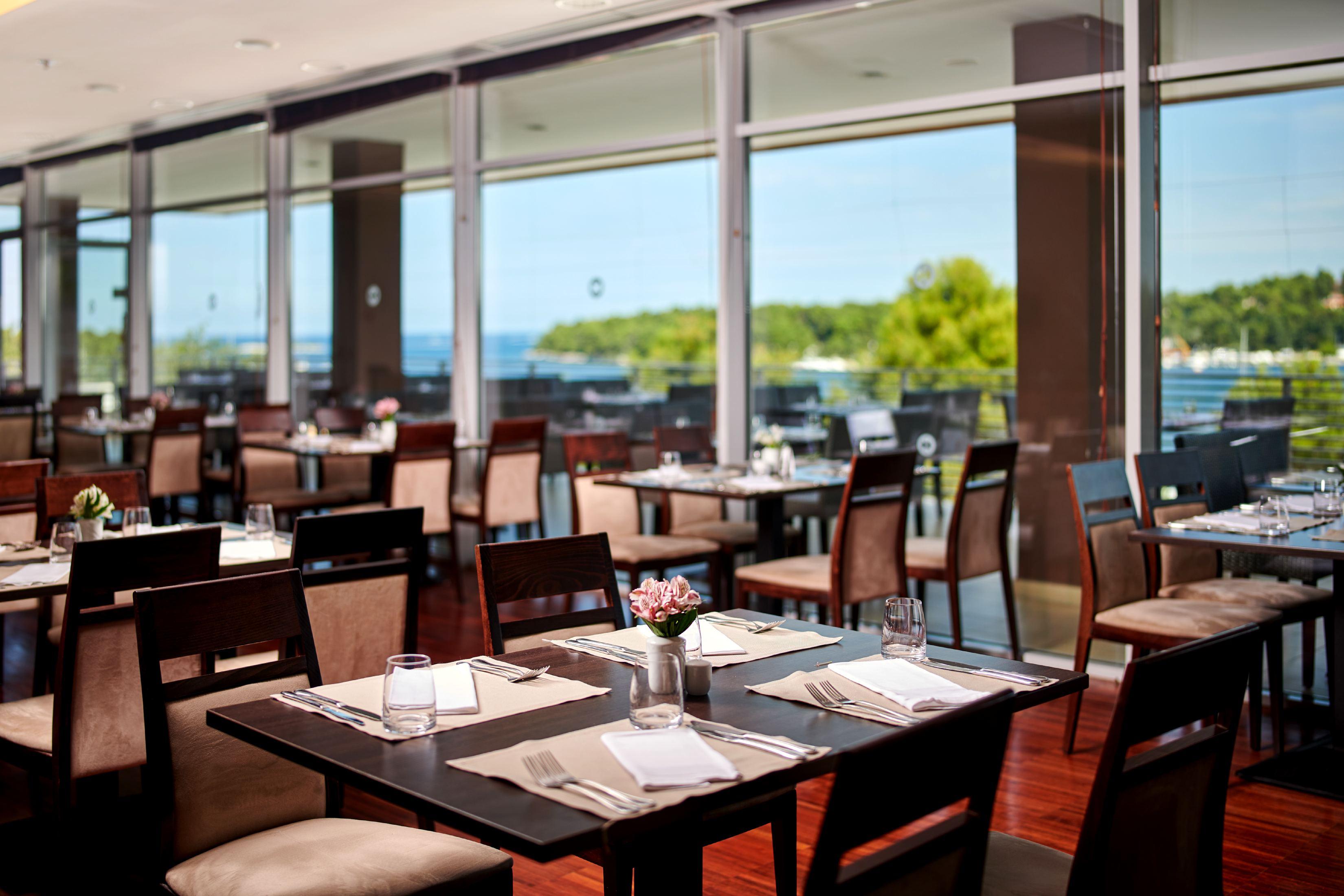 Molindrio Plava Laguna Hotel 4*
